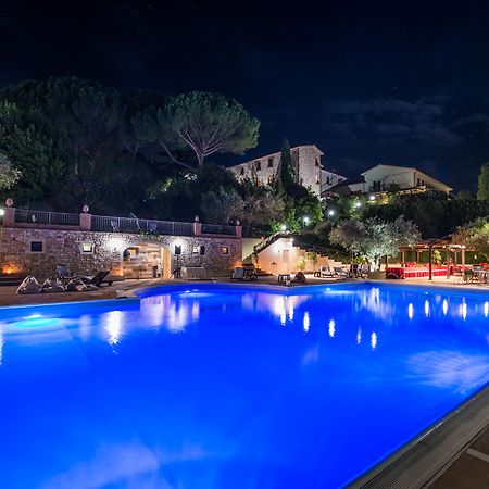 Hotel Bramante Тоді Екстер'єр фото
