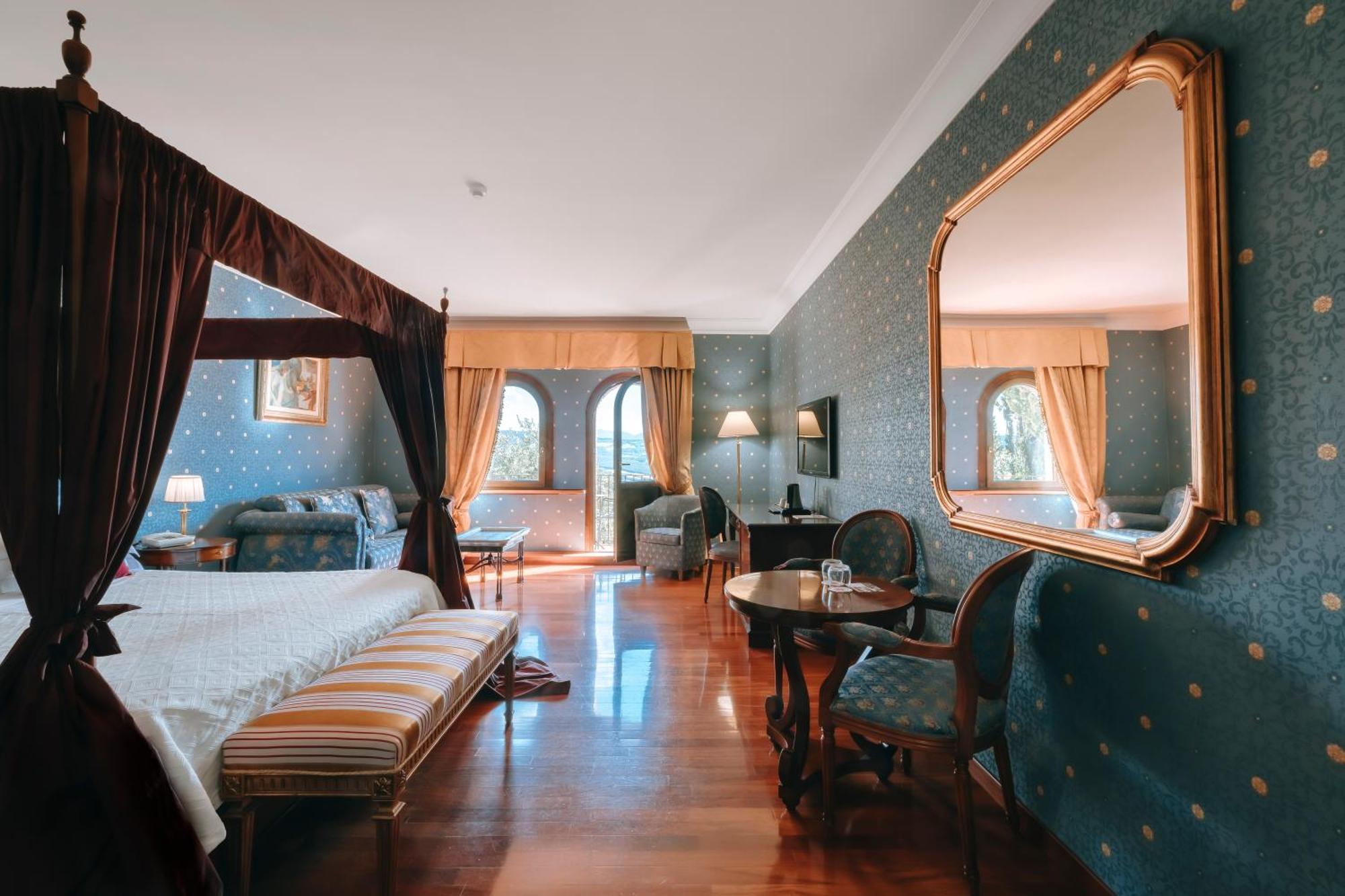 Hotel Bramante Тоді Екстер'єр фото