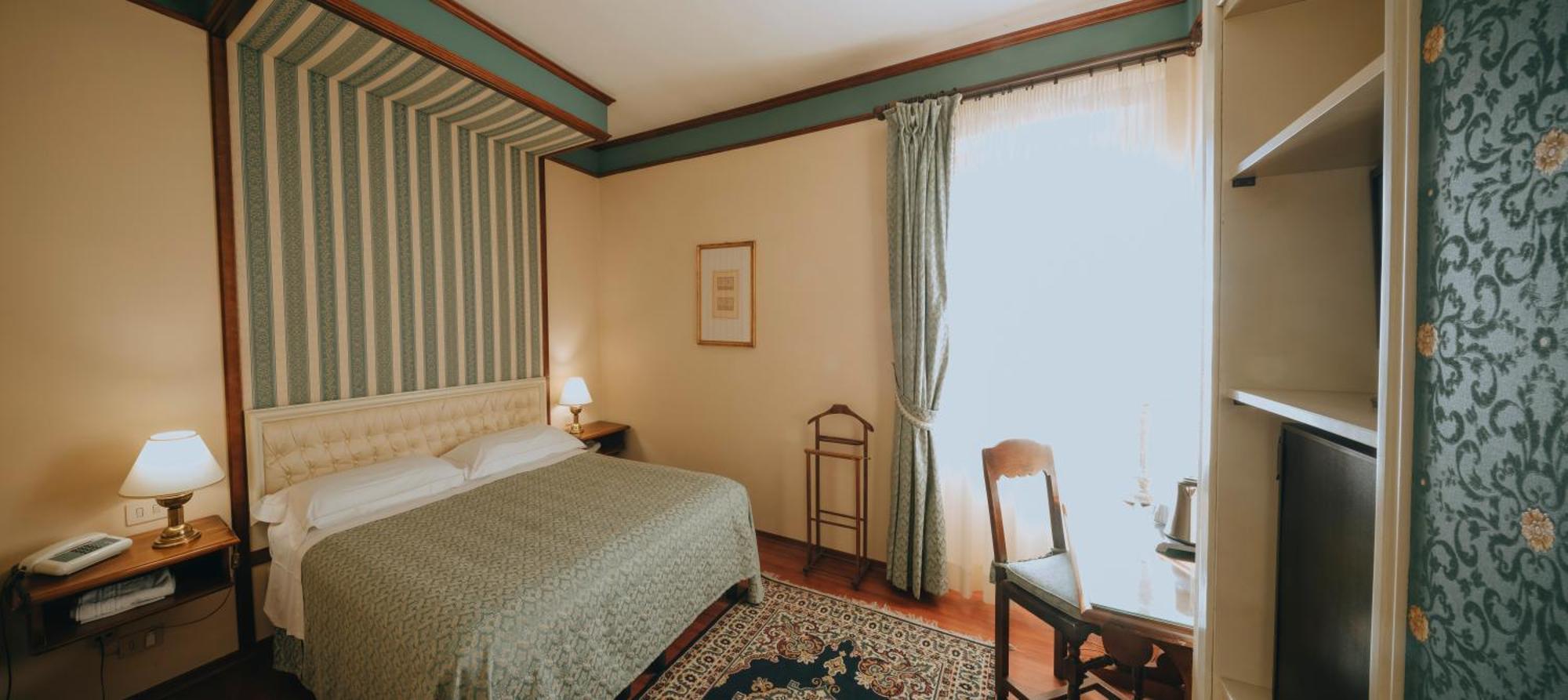 Hotel Bramante Тоді Екстер'єр фото