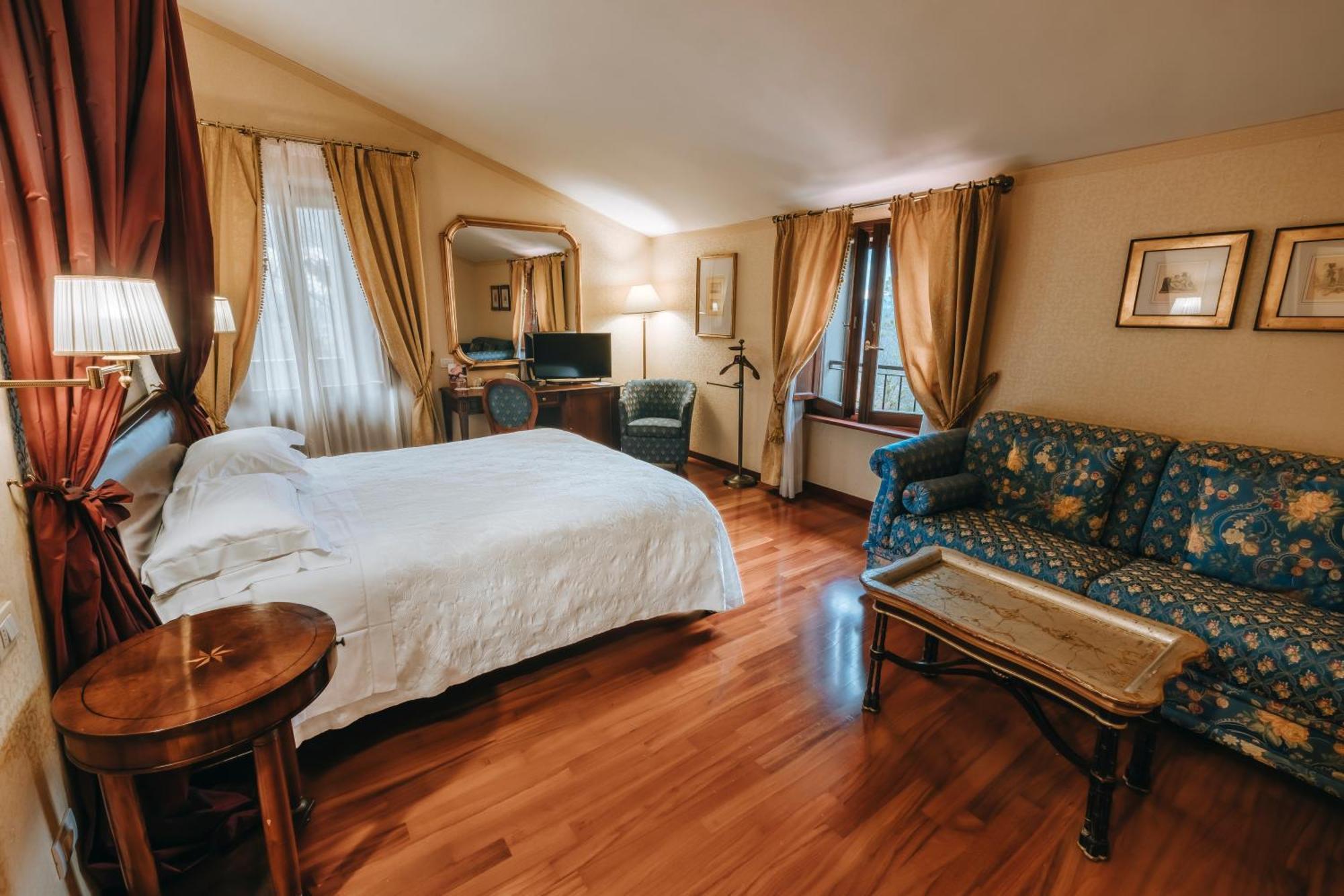 Hotel Bramante Тоді Екстер'єр фото